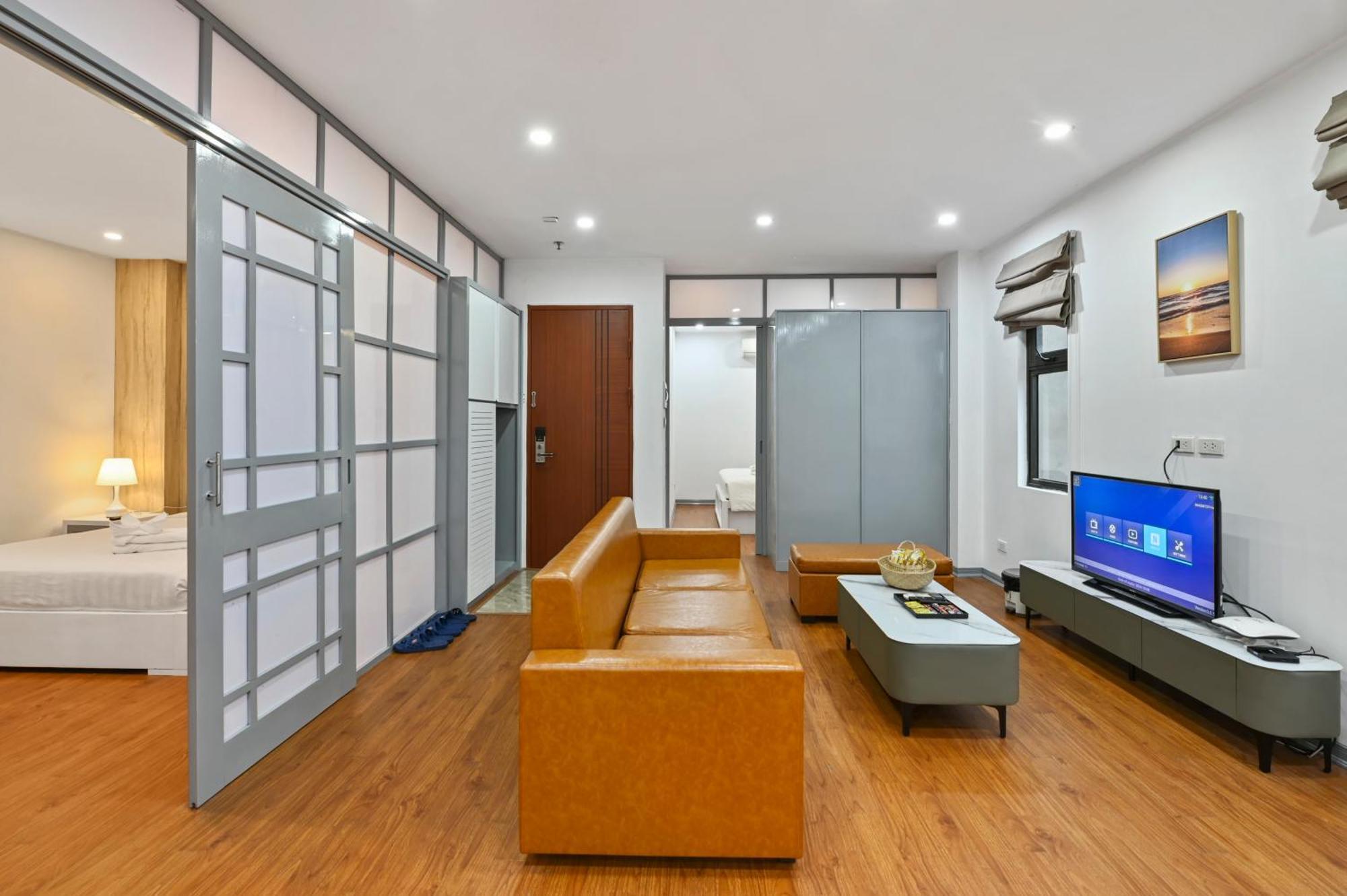 22Housing Hotel 20 Linh Lang Hanoi Exterior photo