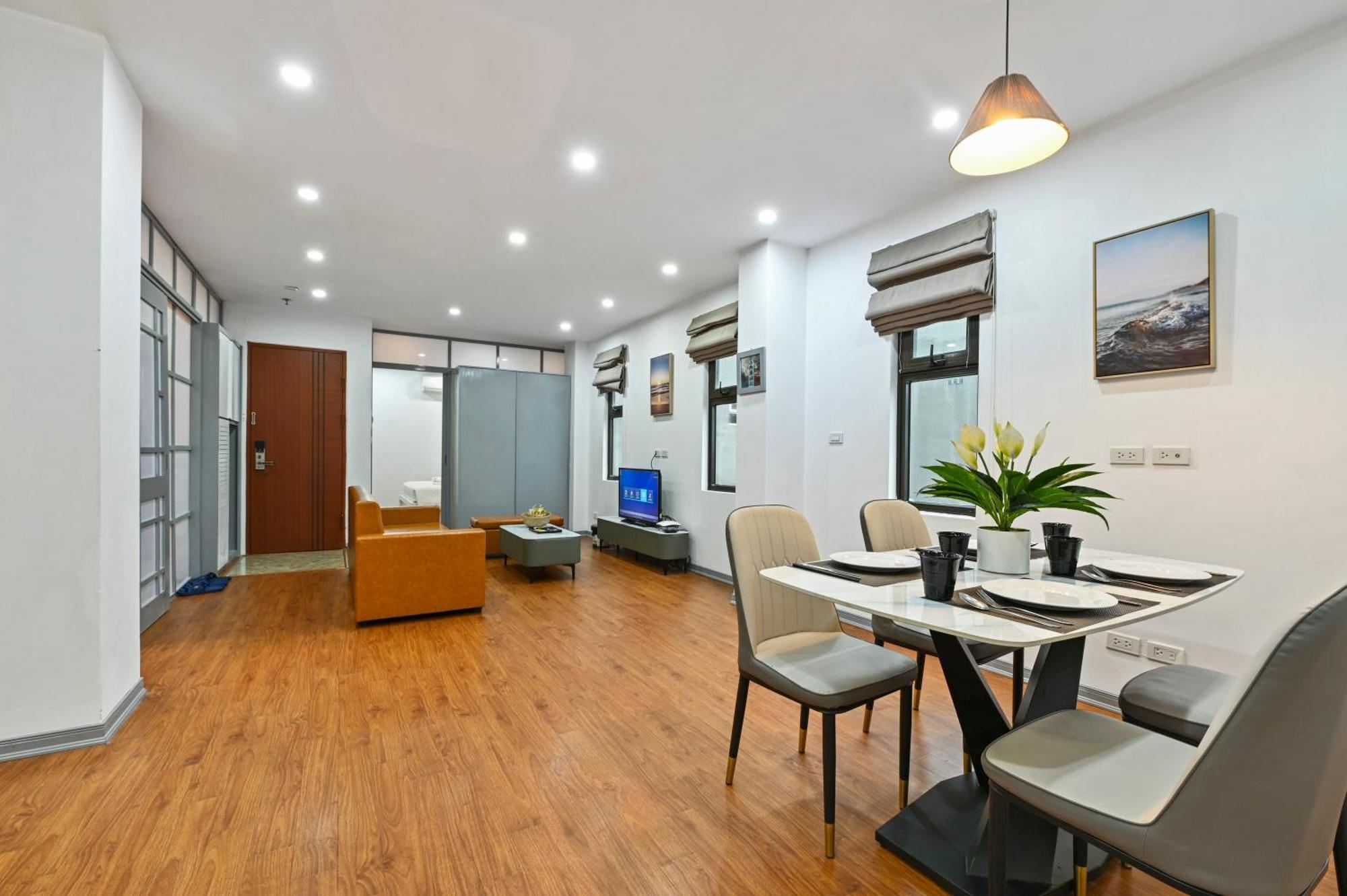 22Housing Hotel 20 Linh Lang Hanoi Exterior photo