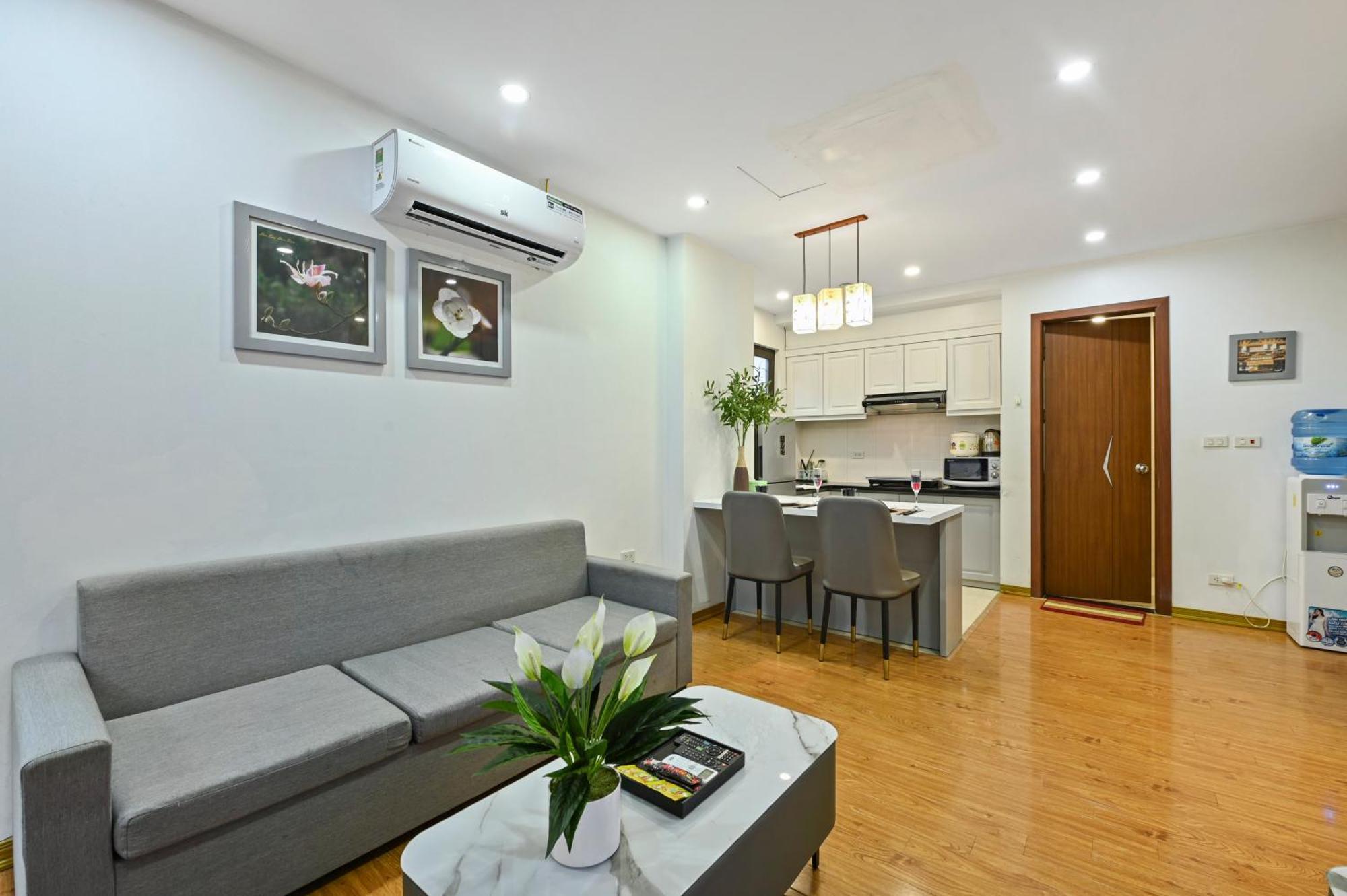 22Housing Hotel 20 Linh Lang Hanoi Exterior photo