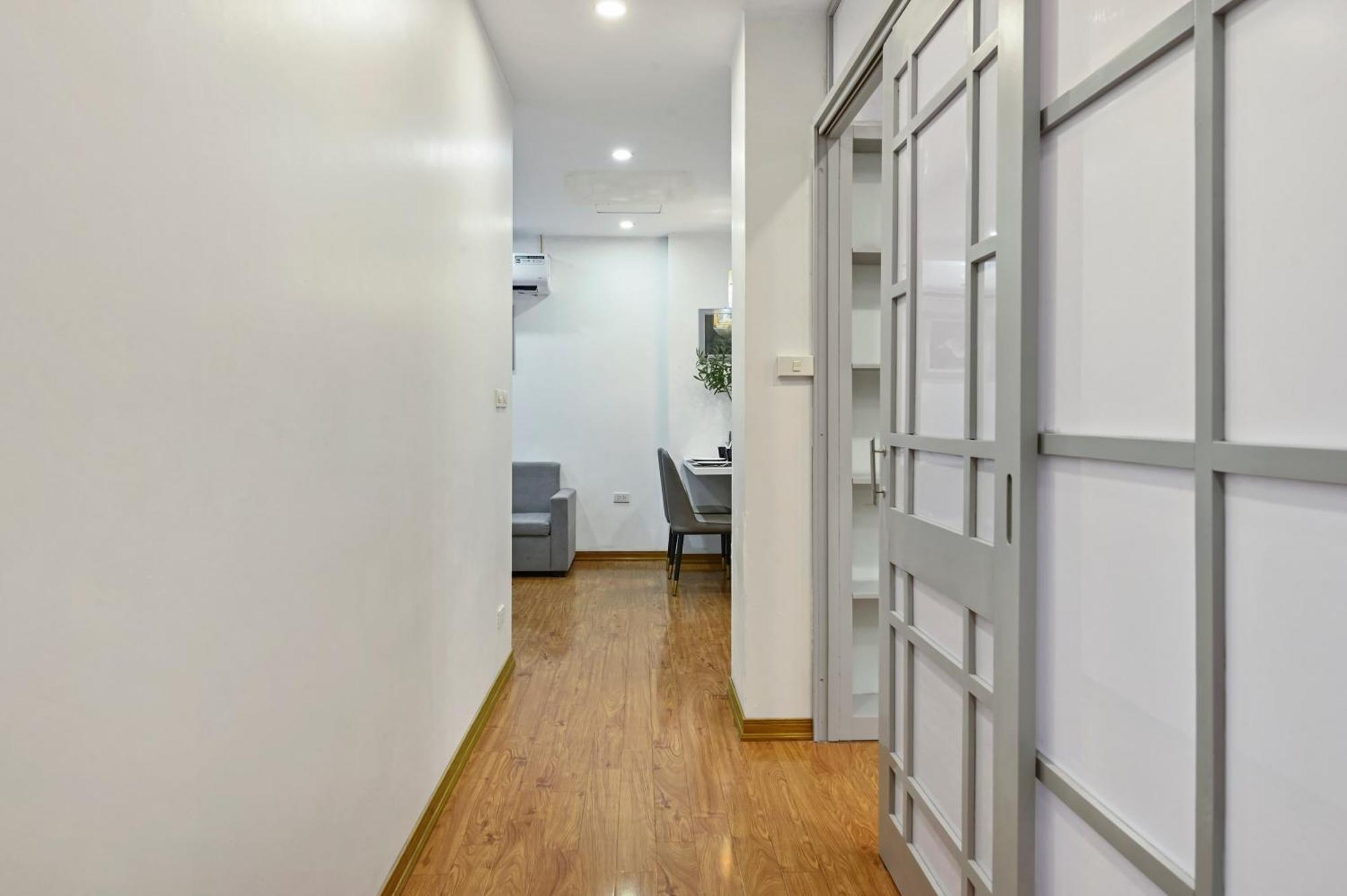 22Housing Hotel 20 Linh Lang Hanoi Exterior photo